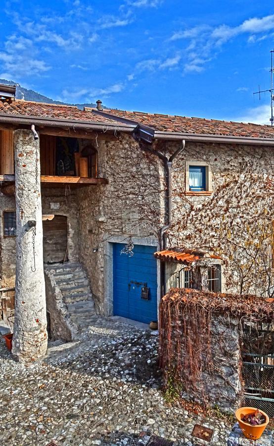 Apartamento Rustico Colonna House by Gardadomusmea Vesio Exterior foto