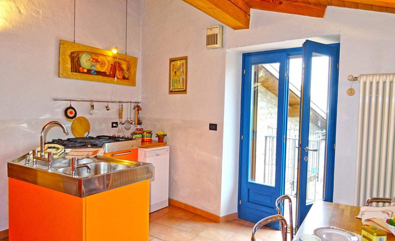 Apartamento Rustico Colonna House by Gardadomusmea Vesio Exterior foto